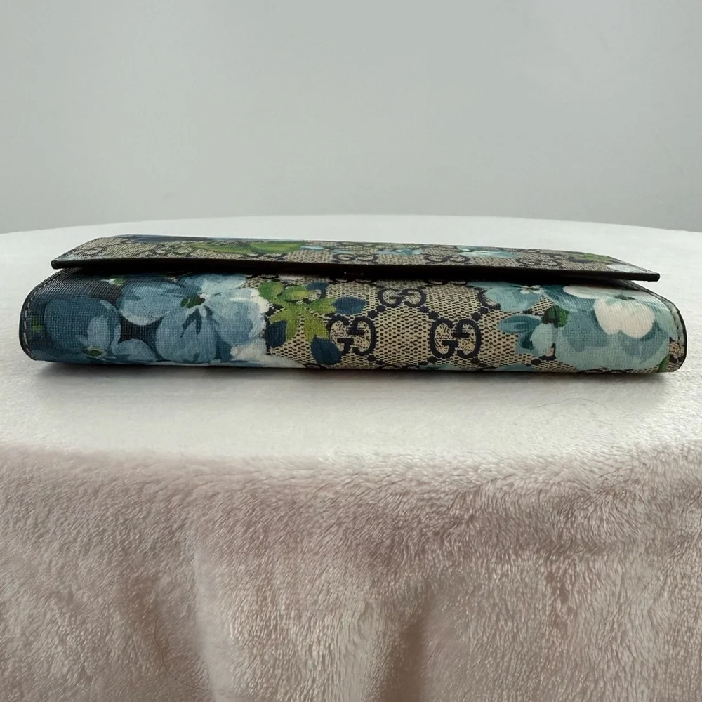 Gucci Floral GG Supreme Canvas Continental Wallet in Blue and Green